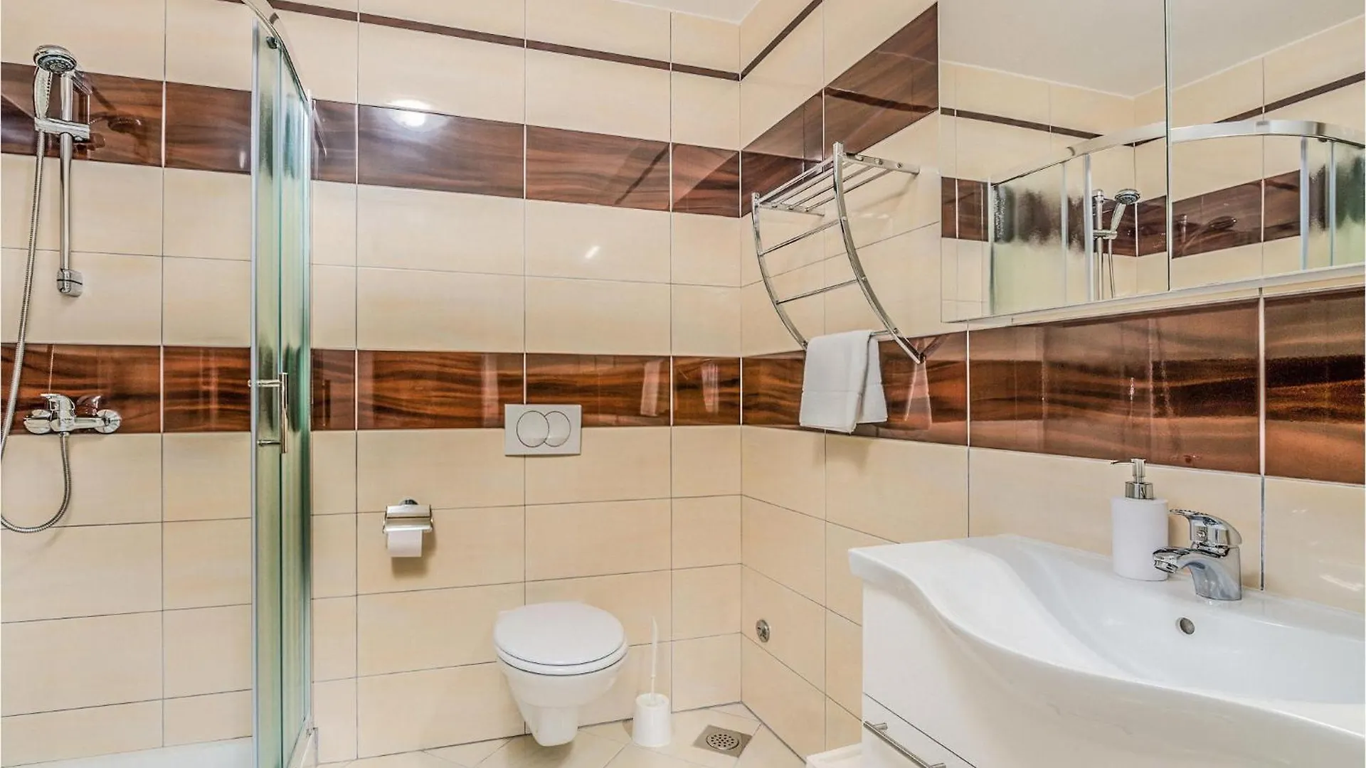1 Bedroom Amazing Apartment In Baska